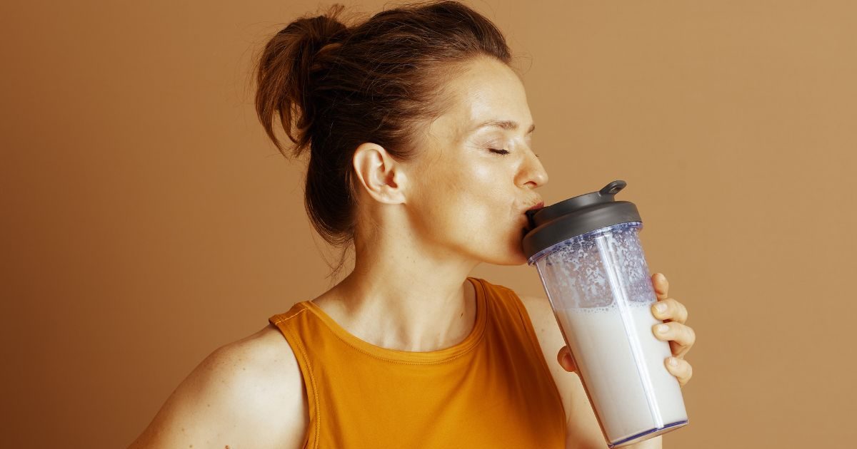 वर्कआउट नहीं करते, फिर भी ले सकते हैं प्रोटीन सप्लीमेंट? डाइटिशियन ने बताया कैसे करें सेवन