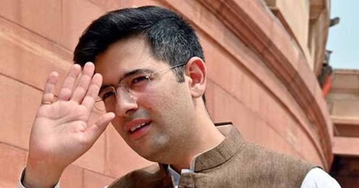 राघव चड्ढा को राज्यसभा में उपनेता के पद से क्यों हटा गया? AAP के एक्शन के पीछे की वजह जानिए