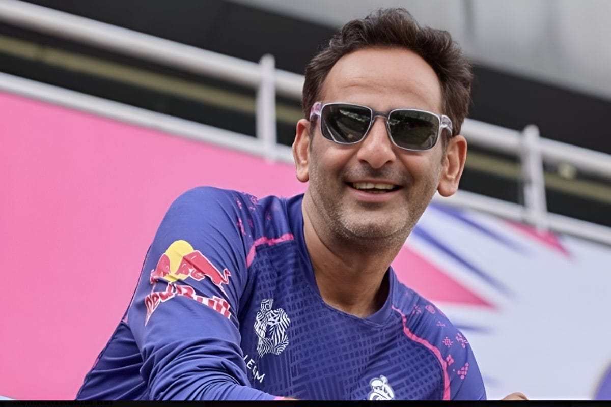 BCCI का बड़ा फैसला...राजस्थान रॉयल्स के मैनेजर रोमी भिंडर पर लगाया जुर्माना, डगआउट में मोबाइल फोन का कर रहे थे इस्तेमाल