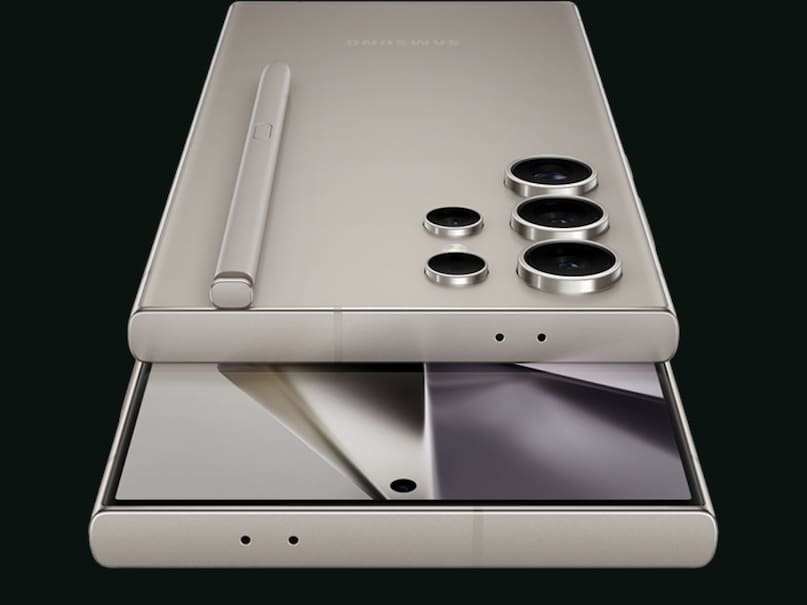 Samsung Galaxy S24 Ultra is available with a great deal right now. Such deals are available on this that premium smartphone buyers will be very happy. While new models like the Samsung Galaxy S26 Ultra come at a higher price, the S24 Ultra now offers a flagship experience at a lower price.