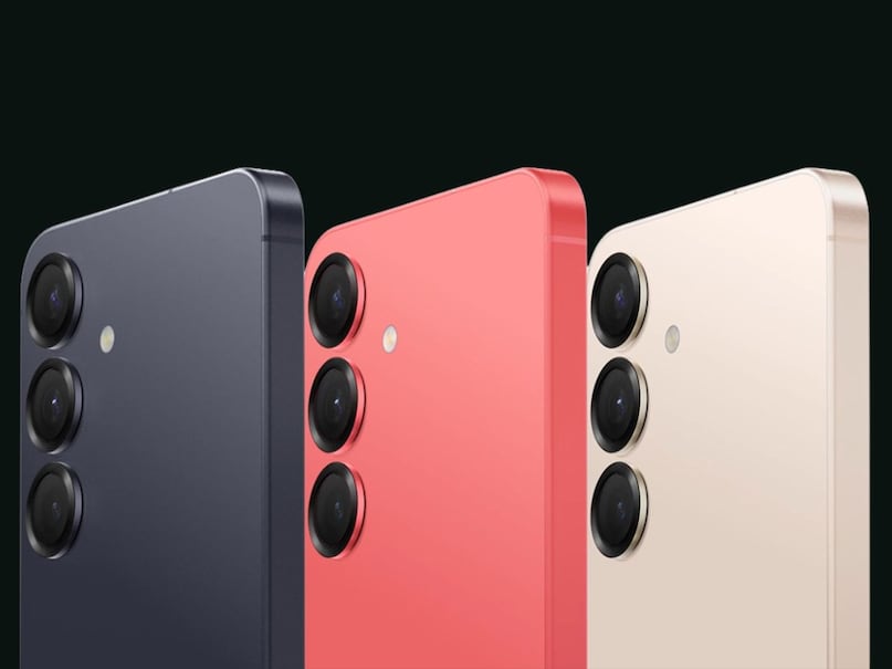 First of all, let's talk about Samsung Galaxy S25 FE, it is the company's new fan edition smartphone, in which flagship like features are available at a lower price. Its original price is Rs 59,999, but currently it is available on Amazon for Rs 50,580. That means there will be a direct saving of around Rs 9,400.