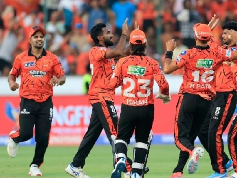 Praful hinge, Praful hinge star as srh win vs csk, Praful hinge bowling last over, who is Praful hinge, SRH vs CSK, प्रफुल्ल हिंगे, सीएसके बनाम एसआरएच