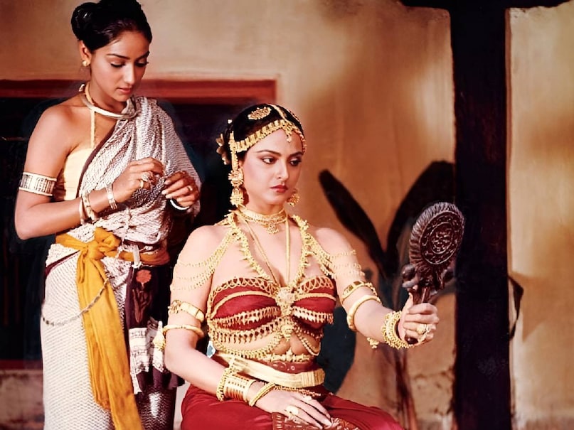 asha bhosle death news, asha bhosle death reason, asha bhosle superhit songs, asha bhosle ke superhit gane, asha bhosle husband, Lata Mangeshkar Asha Bhosle duet song, Lata Mangeshkar Asha Bhosle superhit song, man kyon behka re behka aadhi raat ko movie name, man kyon behka re behka aadhi raat ko song, man kyon behka re behka aadhi raat ko lyrics meaning, man kyon behka re behka aadhi raat ko gana, utsav 1984 movie story, utsav 1984 movie shooting location, utsav 1984 movie Rekha ki, utsav film 1984 cast, utsav film 1984 release date, utsav film 1984 budget, utsav film 1984 hit or flop