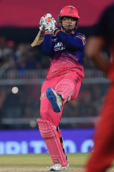 vaibhav suryavanshi, vaibhav suryavanshi 500 runs, vaibhav suryavanshi 500 ipl runs, vaibhav suryavanshi overtooks prithvi shaw, vaibhav suryavanshi overtooks glenn maxwell, vaibhav suryavanshi ipl runs, vaibhav suryavanshi ipl records, वैभव सूर्यवंशी, वैभव सूर्यवंशी 500 आईपीएल रन, वैभव सूर्यवंशी सबसे यंगेस्ट