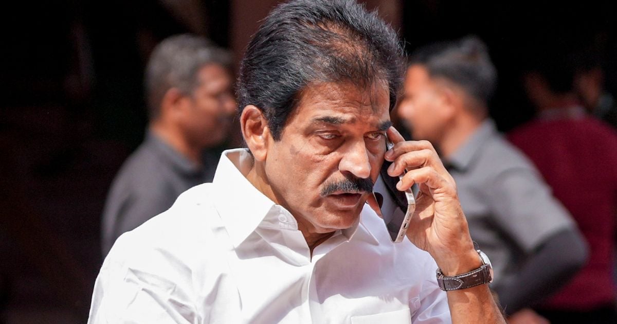 केरल चुनाव: ‘गांव बसा नहीं लुटेरे पहले आ गए’, कांग्रेस सही साबित कर रही ये कहावत?