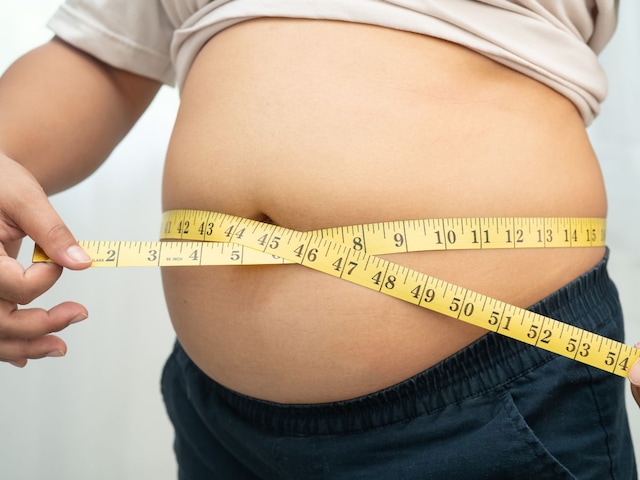 च्युइंग गम, डाइट सोडा से घटाया 60 किलो वजन! जानें वेट लॉस के 7 अजीबीगरीब तरीके