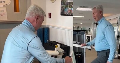 90 साल के बुजुर्ग वीडियो में वर्कआउट करते नजर आ रहे हैं.