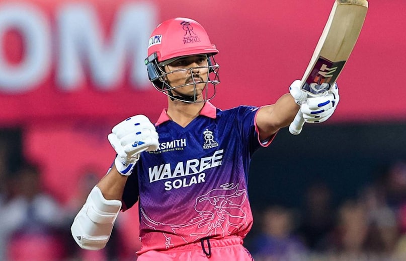 yashasvi jaiswal Record Vs Mumbai Indians