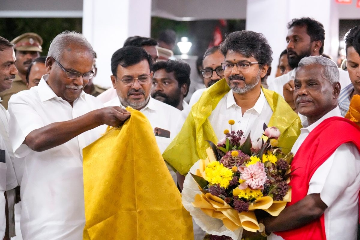 Tamil Nadu Government Formation Live: थलापति विजय का सीएम बनना तय, जादुई आंकड़ा पूरा करने समर्थन में आई ये पार्टी, मगर शर्तों के साथ