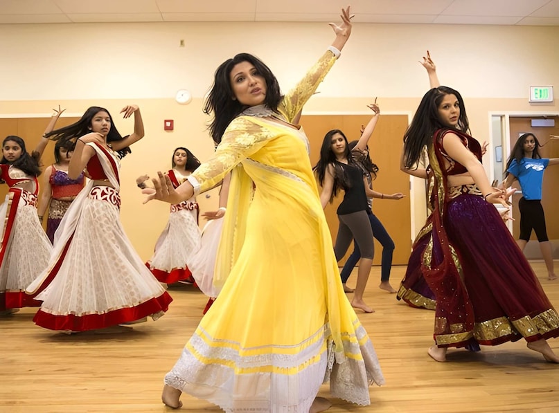 Actress Chandni Navodita Sharma, Sanam Bewafa Actress Chandni, Salman Khan Sanam Bewafa Co-star, Chandni Actress Dance Academy USA, Bollywood Actress Career Downfall Story, सलमान खान चांदनी एक्ट्रेस, सनम बेवफा हीरोइन, नवोदिता शर्मा, सलमान खान की हीरोइन, बॉलीवुड एक्ट्रेस डांस टीचर