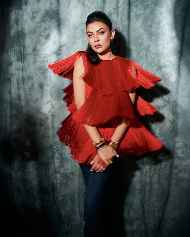 Sushmita Sen, Sushmita Sen adopted daughter Renee, Sushmita Sen manager story, Bollywood single mothers list, Sushmita Sen miss universe gown, सुष्मिता सेन, सुष्मिता सेन बेटियां, सुष्मिता सेन मैनेजर स्टोरी, सुष्मिता सेन मिस यूनिवर्स, सुष्मिता सेन फिल्में Sushmita Sen, Sushmita Sen adopted daughter Renee, Sushmita Sen manager story, Bollywood single mothers list, Sushmita Sen miss universe gown, सुष्मिता सेन, सुष्मिता सेन बेटियां, सुष्मिता सेन मैनेजर स्टोरी, सुष्मिता सेन मिस यूनिवर्स, सुष्मिता सेन फिल्में