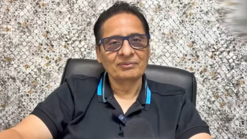Vashu Bhagnani, David Dhawan, Varun Dhawan, Coolie No 1, Vashu Bhagnani, chunari chunari song controversy, वाशु भगनानी, डेविड धवन, वरुण धवन, कुली नं 1 फिल्म, चुनरी चुनरी गाना विवाद 