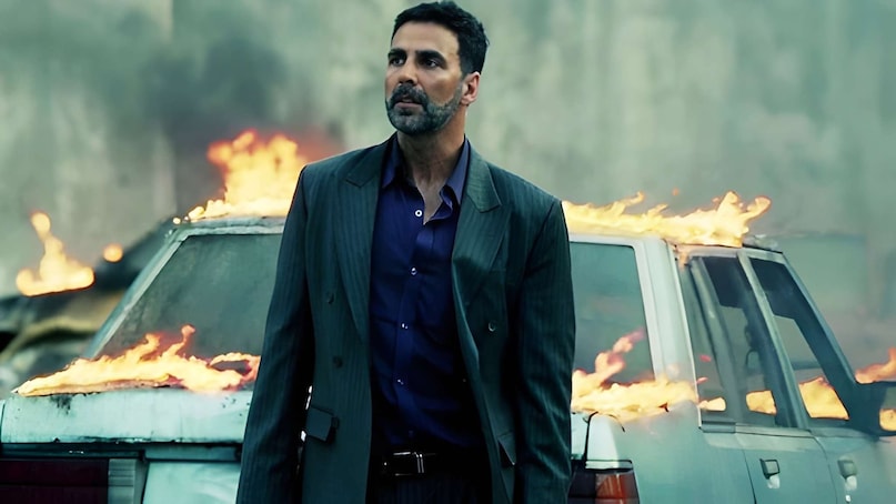 Akshay Kumar Airlift profit sharing deal, Bollywood movie 80 percent profit share to actor, Akshay Kumar fees for Airlift, Airlift movie budget and box office collection, Indian actors who worked without fees for movies, अक्षय कुमार एयरलिफ्ट फीस, किस फिल्म के लिए अक्षय कुमार ने नहीं ली फीस, एयरलिफ्ट फिल्म बॉक्स ऑफिस कलेक्शन, एयरलिफ्ट फिल्म बजट Akshay Kumar Airlift profit sharing deal, Bollywood movie 80 percent profit share to actor, Akshay Kumar fees for Airlift, Airlift movie budget and box office collection, Indian actors who worked without fees for movies, अक्षय कुमार एयरलिफ्ट फीस, किस फिल्म के लिए अक्षय कुमार ने नहीं ली फीस, एयरलिफ्ट फिल्म बॉक्स ऑफिस कलेक्शन, एयरलिफ्ट फिल्म बजट