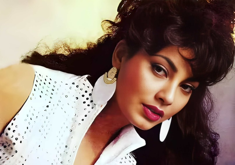 Kimi Katkar where is she now, Kimi Katkar Jumma Chumma girl updates, Kimi Katkar movies and career history, Why Kimi Katkar left Bollywood, Kimi Katkar family and current location, किमी काटकर अब कहां हैं, जुम्मा चुम्मा गर्ल किमी काटकर लाइफस्टाइल, किमी काटकर फिल्में, टार्जन गर्ल किमी काटकर बायोग्राफी, किमी काटकर ने क्यों छोड़ा बॉलीवुड