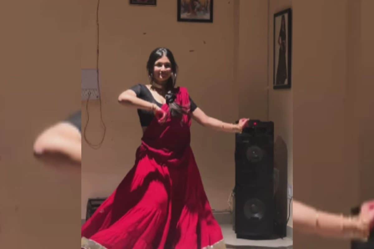 बॉलीवुड सॉन्ग 'Jhoomka Gira Re' पर लड़की ने किया बेहद प्यारा डांस, देख हर कोई रह गया मंत्रमुग्ध!