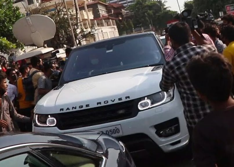 Shah Rukh Khan Adds A ₹5 Crore Cadillac Escalade To His Ultra-Luxurious Car Collection