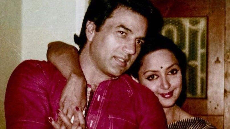 Hema Malini, Hema Malini diamond jubilee celebrations, Hema Malini gets emotional again while remembering Dharmendra, hema malini first husband, hema malini dharmendra love story, हेमा मालिनी, हेमा मालिनी की डायमंड जुबली का जश्न, धर्मेंद्र को याद करते हुए फिर भावुक हुईं हेमा मालिनी, हेमा मालिनी के पहले पति, हेमा मालिनी और धर्मेंद्र की लव स्टोरी