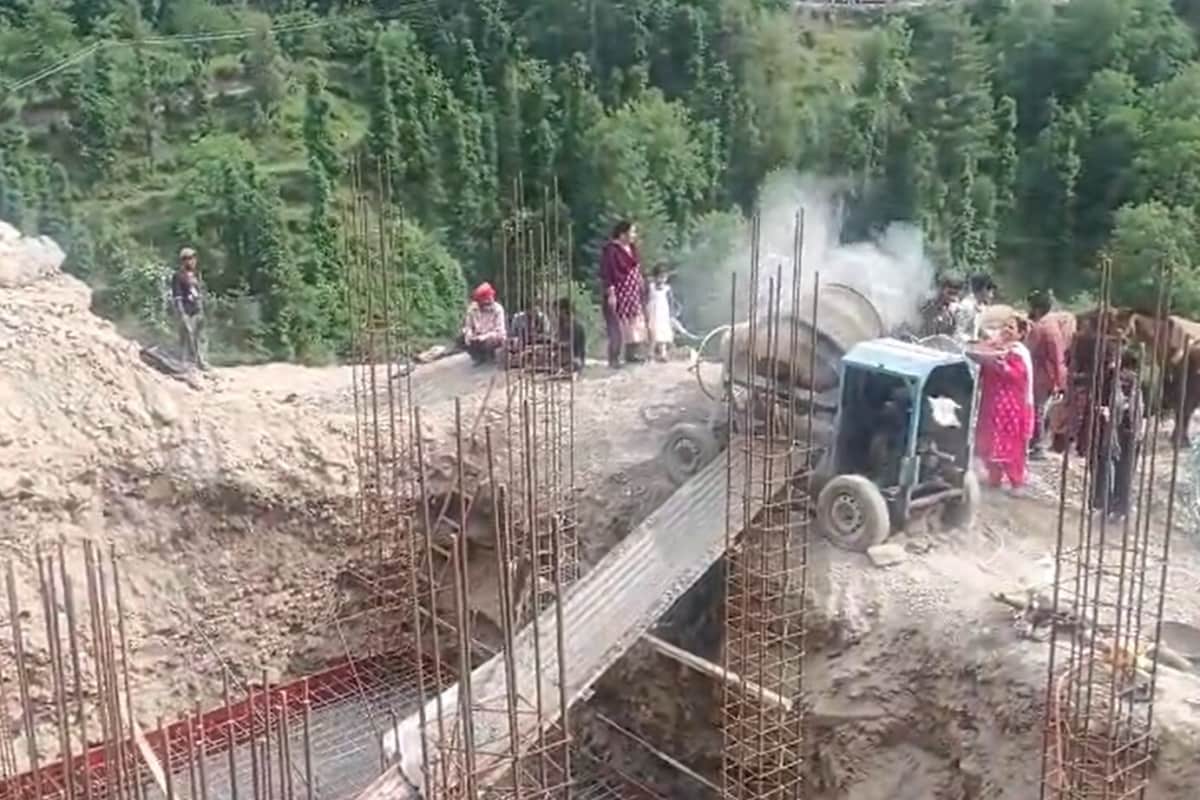 जम्मू: बनने लगा बजरंग बली का मंदिर, 71 फिट ऊंची होगी मूर्ति, मदद को दौड़ पड़े लोग