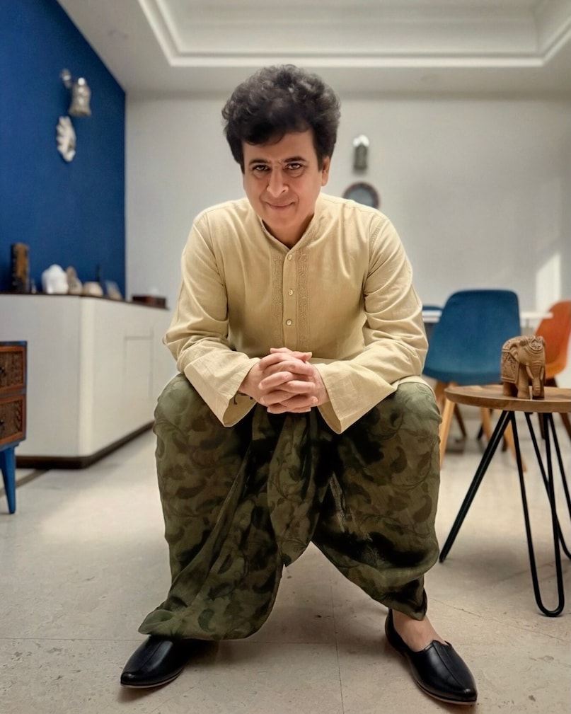 नई दिल्ली. पलाश सेन आज इंडस्ट्री में किसी पहचान के मोहताज नहीं हैं. उन्होंने अपने बैंड से इंडी गानों को इंडस्ट्री में नया आयाम दिया. पलाश सेन को भारत में इंडीपॉप क्रांति का सबसे बड़ा चेहरा माना जाता है. उन्होंने अपने बैंड यूफोरिया से पहचान हासिल की.