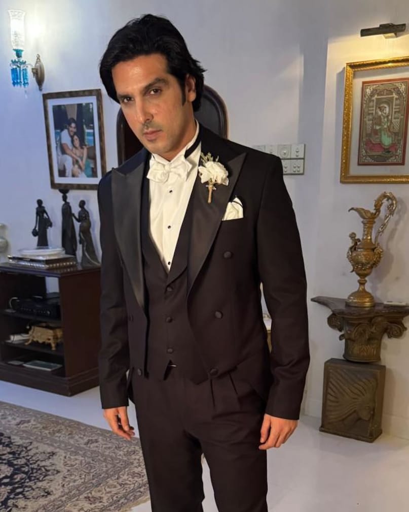 Zayed Khan, Shah Rukh Khan, Main Hoon Na, Sanjay Khan, Zayed Khan Career, Zayed Khan Career downfall Zayed Khan, Shah Rukh Khan, Main Hoon Na, Sanjay Khan, Zayed Khan Career, Zayed Khan Career downfall