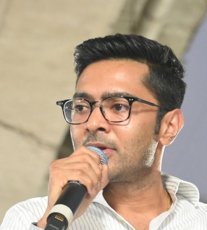 फूट-फूट कर क्यों रो पड़े अभिषेक बनर्जी? जानें वजह, 40 सेकंड का यह वीडियो खूब हो रहा वायरल