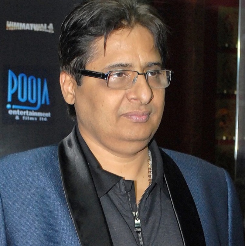 Vashu Bhagnani, David Dhawan, Varun Dhawan, Coolie No 1, Vashu Bhagnani, chunari chunari song controversy, वाशु भगनानी, डेविड धवन, वरुण धवन, कुली नं 1 फिल्म, चुनरी चुनरी गाना विवाद 