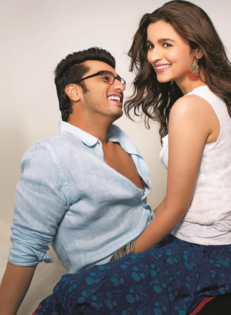 superhit hindi movies based on novels, 3 Idiots, Parineeta, Devdas, Guide, 12th Fail, 2 States, 2 States, aamir khan movie, thalapathy vijay movie, alia bhatt movie, dev anand waheeda rehman movie, aishwarya rai movie, नॉवेल पर बनी सुपरहिट फिल्में, Bollywood hit movies,