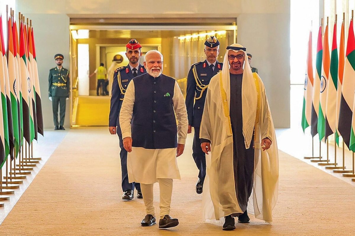 मिसाइलों की बार‍िश के बीच UAE में रुकेंगे पीएम मोदी, ब्रह्मा चेलानी बोले- यह 'फ्रंट फुट ड‍िप्‍लोमेसी'