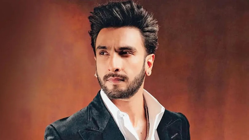 Movies rejected by Ranveer Singh, Ranveer Singh Don 3 controversy, Ranveer Singh rejected Kabir Singh and Sam Bahadur, Ranveer Singh South movie remake Anniyan Why Ranveer Singh walked out of Don 3, रणवीर सिंह ने कौन सी फिल्में रिजेक्ट कीं, डॉन 3 विवाद और रणवीर सिंह, रणवीर सिंह रिजेक्टेड मूवीज लिस्ट, अपरिचित हिंदी रीमेक रणवीर सिंह, कबीर सिंह और सैम बहादुर रणवीर सिंह Movies rejected by Ranveer Singh, Ranveer Singh Don 3 controversy, Ranveer Singh rejected Kabir Singh and Sam Bahadur, Ranveer Singh South movie remake Anniyan Why Ranveer Singh walked out of Don 3, रणवीर सिंह ने कौन सी फिल्में रिजेक्ट कीं, डॉन 3 विवाद और रणवीर सिंह, रणवीर सिंह रिजेक्टेड मूवीज लिस्ट, अपरिचित हिंदी रीमेक रणवीर सिंह, कबीर सिंह और सैम बहादुर रणवीर सिंह