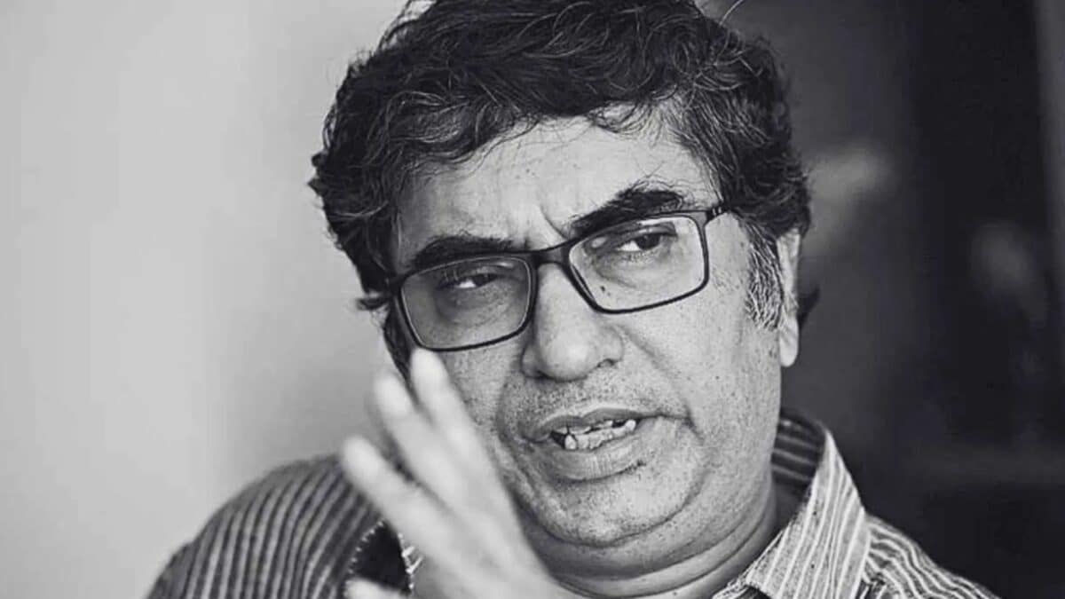 पत्नी के घर की छत से गिरा नेशनल अवॉर्ड विनर डायरेक्टर अनिक दत्ता, हुई दर्दनाक मौत पत्नी के घर की छत से गिरा नेशनल अवॉर्ड विनर डायरेक्टर अनिक दत्ता, हुई दर्दनाक मौत