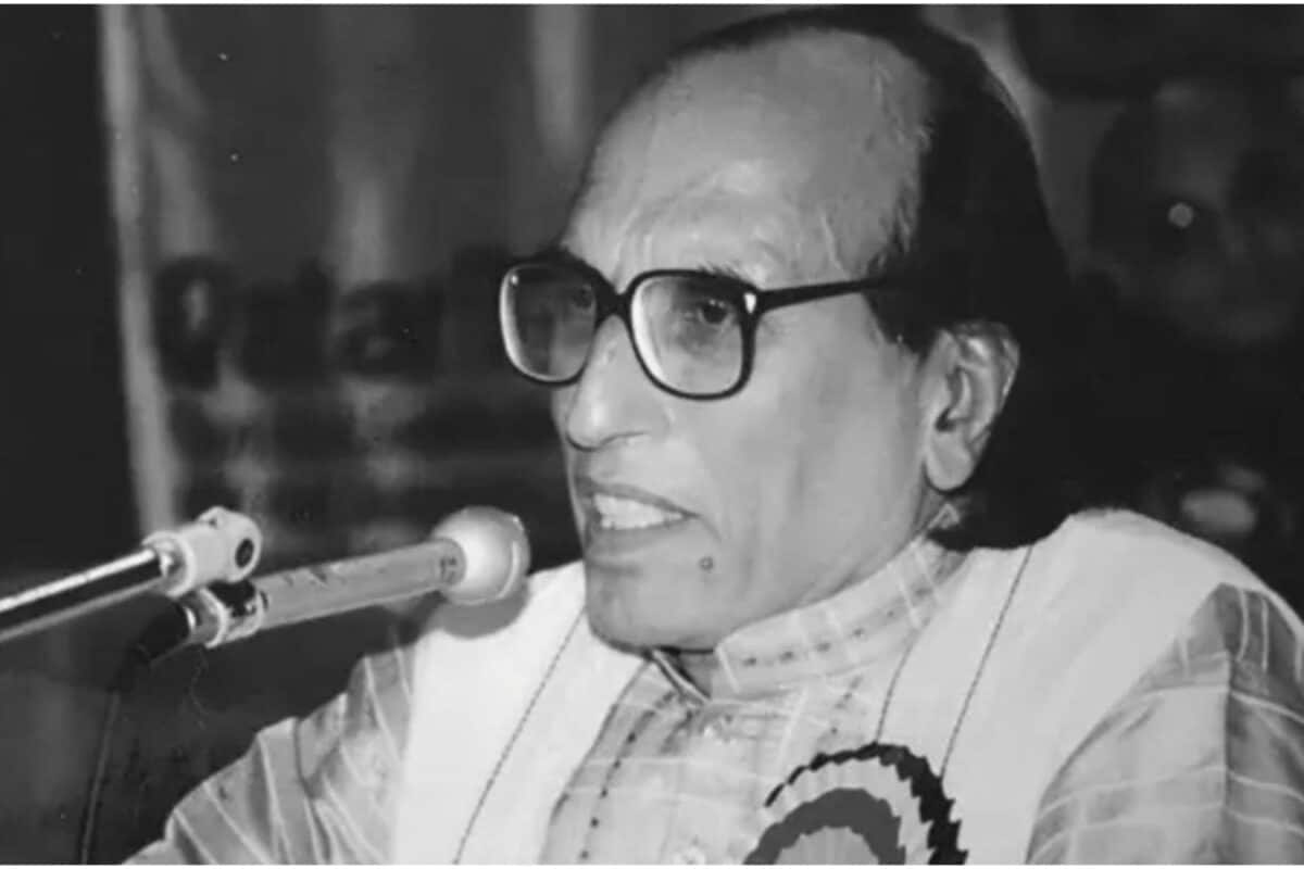 हज़ारों शेर मेरे सो गए कागज़ की कब्रों में... बहुत याद आओगे बशीर बद्र