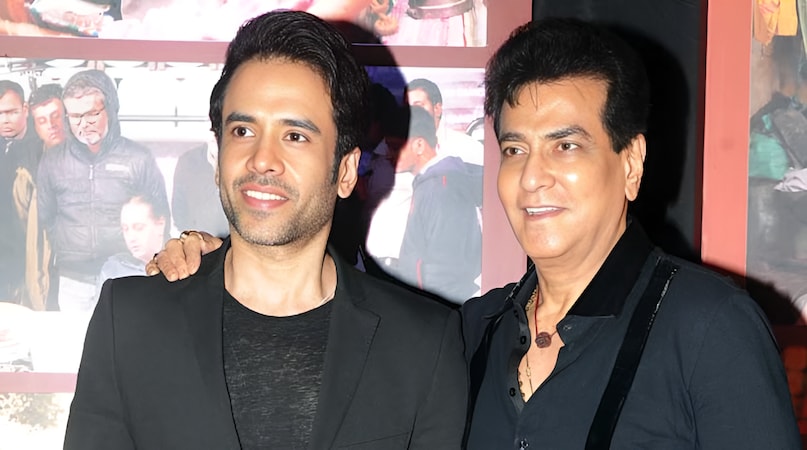 Tushar Kapoor Debut Anniversary, Mujhe Kucch Kehna Hai Box Office, Tushar Kapoor Career Struggle, Jitendra Son Bollywood Movies, Golmaal Series Tushar Kapoor, तुषार कपूर डेब्यू फिल्म 2001, मुझे कुछ कहना है बॉक्स ऑफिस, तुषार कपूर फ्लॉप फिल्में, जितेंद्र के बेटे का फिल्मी सफर, गोलमाल में तुषार कपूर अभिनय Tushar Kapoor Debut Anniversary, Mujhe Kucch Kehna Hai Box Office, Tushar Kapoor Career Struggle, Jitendra Son Bollywood Movies, Golmaal Series Tushar Kapoor, तुषार कपूर डेब्यू फिल्म 2001, मुझे कुछ कहना है बॉक्स ऑफिस, तुषार कपूर फ्लॉप फिल्में, जितेंद्र के बेटे का फिल्मी सफर, गोलमाल में तुषार कपूर अभिनय