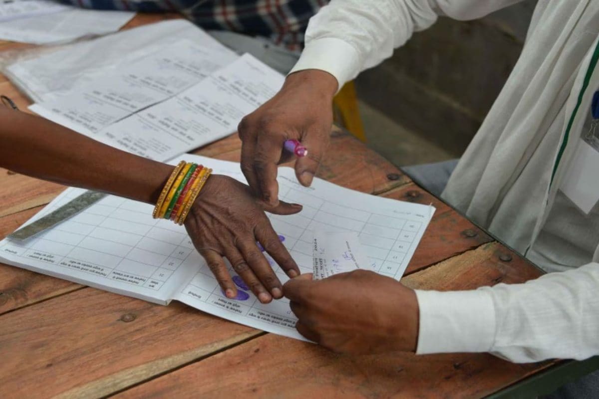 बंगाल में सीएम सुवेंदु का बड़ा एक्शन, ममता सरकार में जारी जाति प्रमाणपत्रों की होगी जांच, रडार पर 1.69 करोड़ SC-ST-OBC