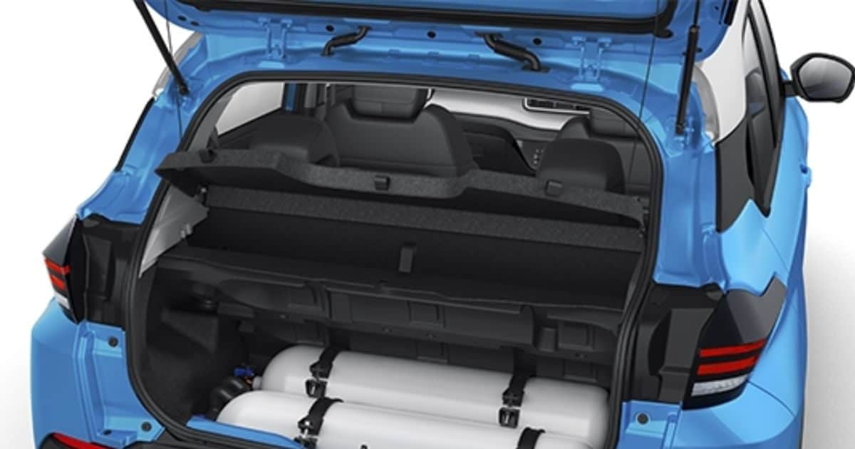 This is the cheapest twin cylinder CNG car in the country, know the price and features