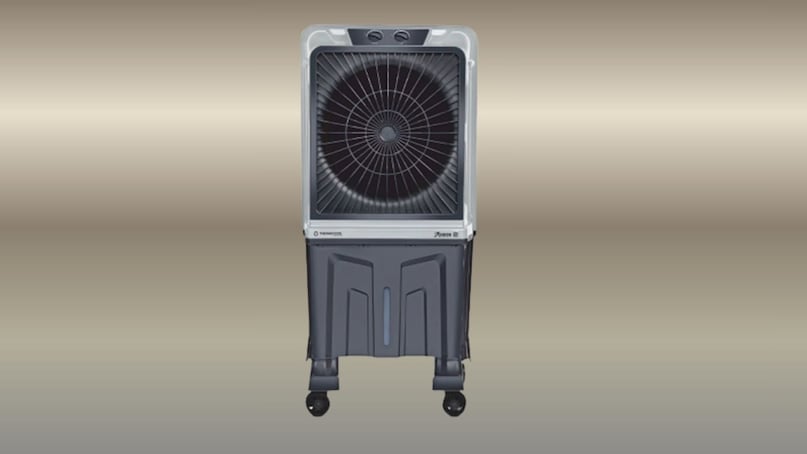 THERMOCOOL Commercial Air Cooler Aaron 18 Inch 95Ltr- थर्मोकूल एयर कूलर Aaron 18 इंच 95Ltr बड़े स्थानों में तेज और प्रभावी कूलिंग देने के लिए डिजाइन किया गया है. इसमें 18-इंच का हाई-स्पीड फैन और 95 लीटर का बड़ा वॉटर टैंक दिया गया है, जो लंबे समय तक लगातार ठंडी हवा प्रदान करता है.
