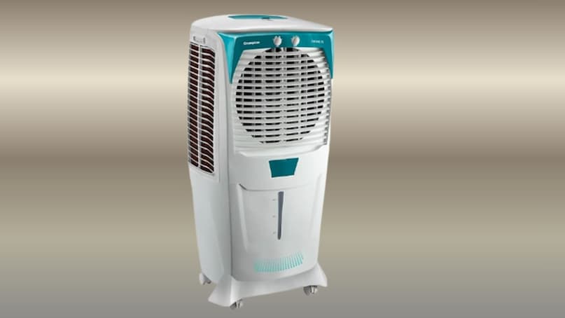 Crompton Ozone 75 Litres Desert Air Cooler- Crompton Ozone 75 Litres डेजर्ट एयर कूलर बड़े कमरों और तेज गर्मी के लिए एक हाई-परफॉर्मेंस कूलिंग समाधान है. इसका 75 लीटर का बड़ा वॉटर टैंक लंबे समय तक ठंडक प्रदान करता है. पावरफुल एयर डिलीवरी सिस्टम और हाई-डेंसिटी हनीकॉम्ब पैड बड़े एरिया में तेज और प्रभावी कूलिंग सुनिश्चित करते हैं. इसमें दिया गया आइस चैंबर अतिरिक्त ठंडी हवा प्रदान करने में मदद करता है. कीमत - ₹9,602