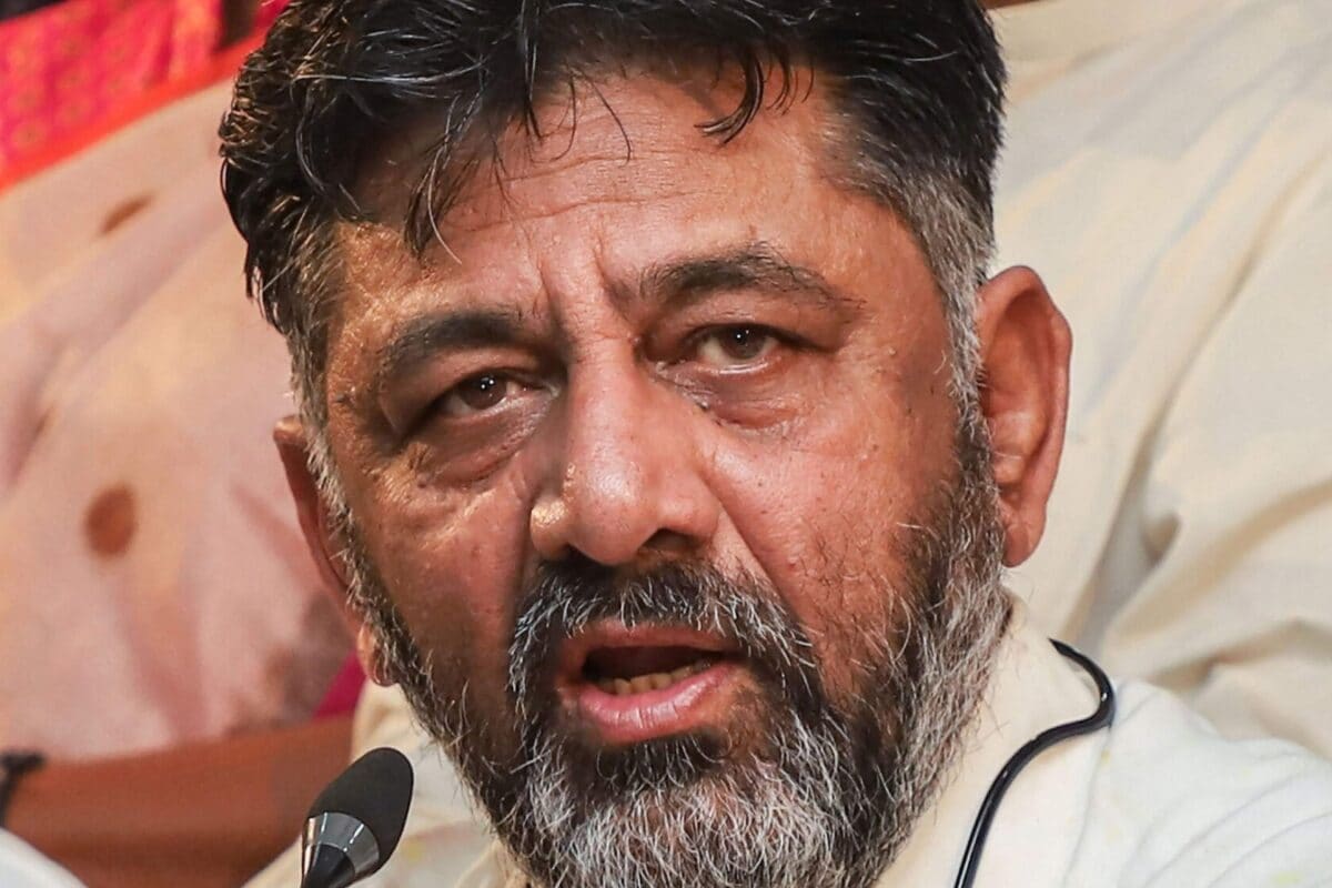 मल्लिकार्जुन खरगे का बेटा डिप्टी CM, सिद्दारमैया के बेटे को बड़ी भूमिका... आ गई DK कैबिनेट की तस्वीर