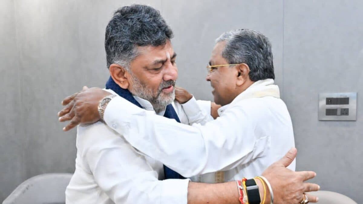 CM Siddaramaiah Resignation Today LIVE | Siddaramaiah vs DK Shivkumar | जनता ने मुझे 5 साल के लिए चुना, 2 अभी बाकी, RS न जाने के फैसले पर सिद्धारमैया CM Siddaramaiah Resignation Today LIVE | Siddaramaiah vs DK Shivkumar | जनता ने मुझे 5 साल के लिए चुना, 2 अभी बाकी, RS न जाने के फैसले पर सिद्धारमैया