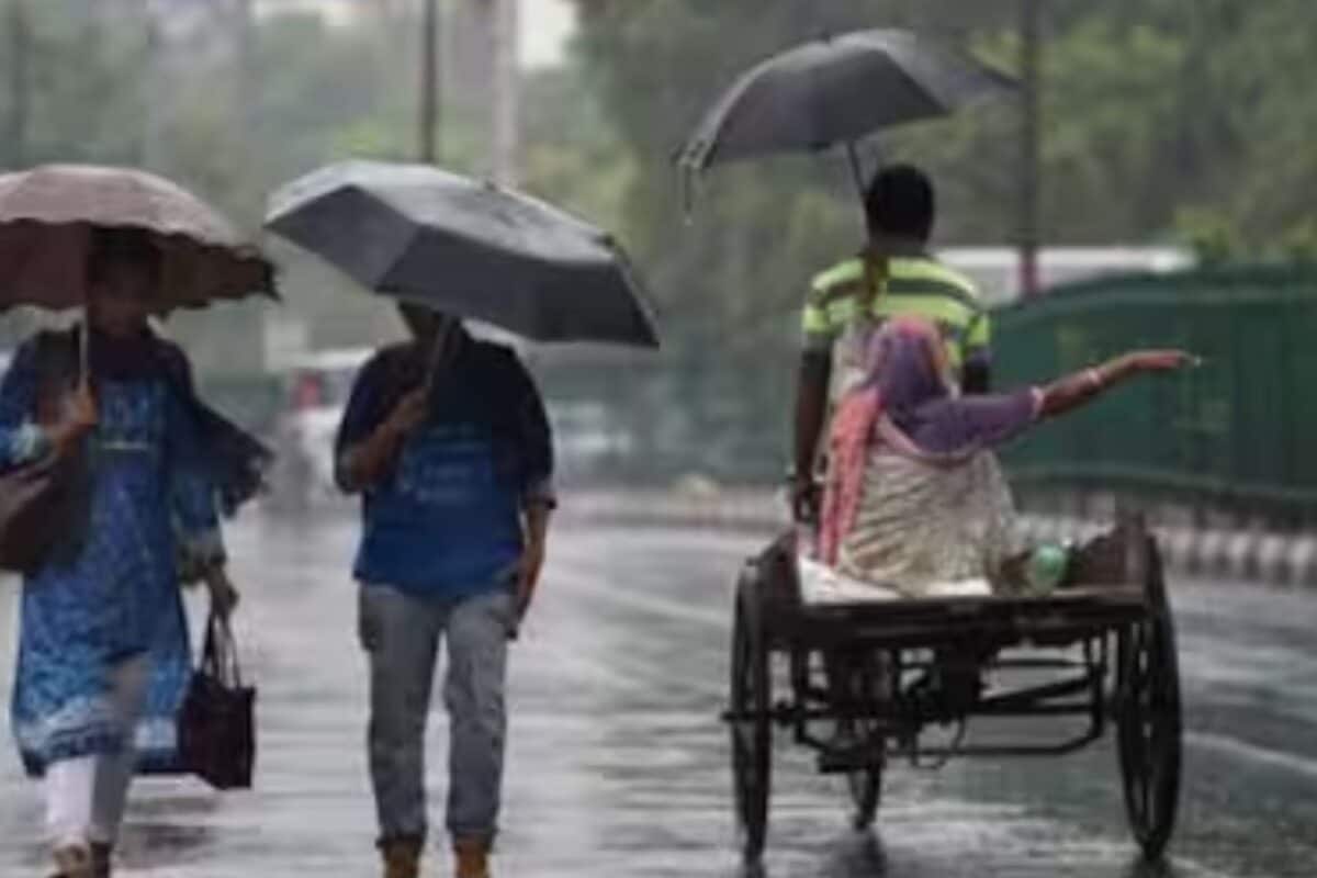 50 KM की रफ्तार से आंधी और बारिश, दिल्लीवालों की हो गई मौज, नोएडा, गाजियाबाद में भी झमाझम, सच हुई IMD की भविष्यवाणी