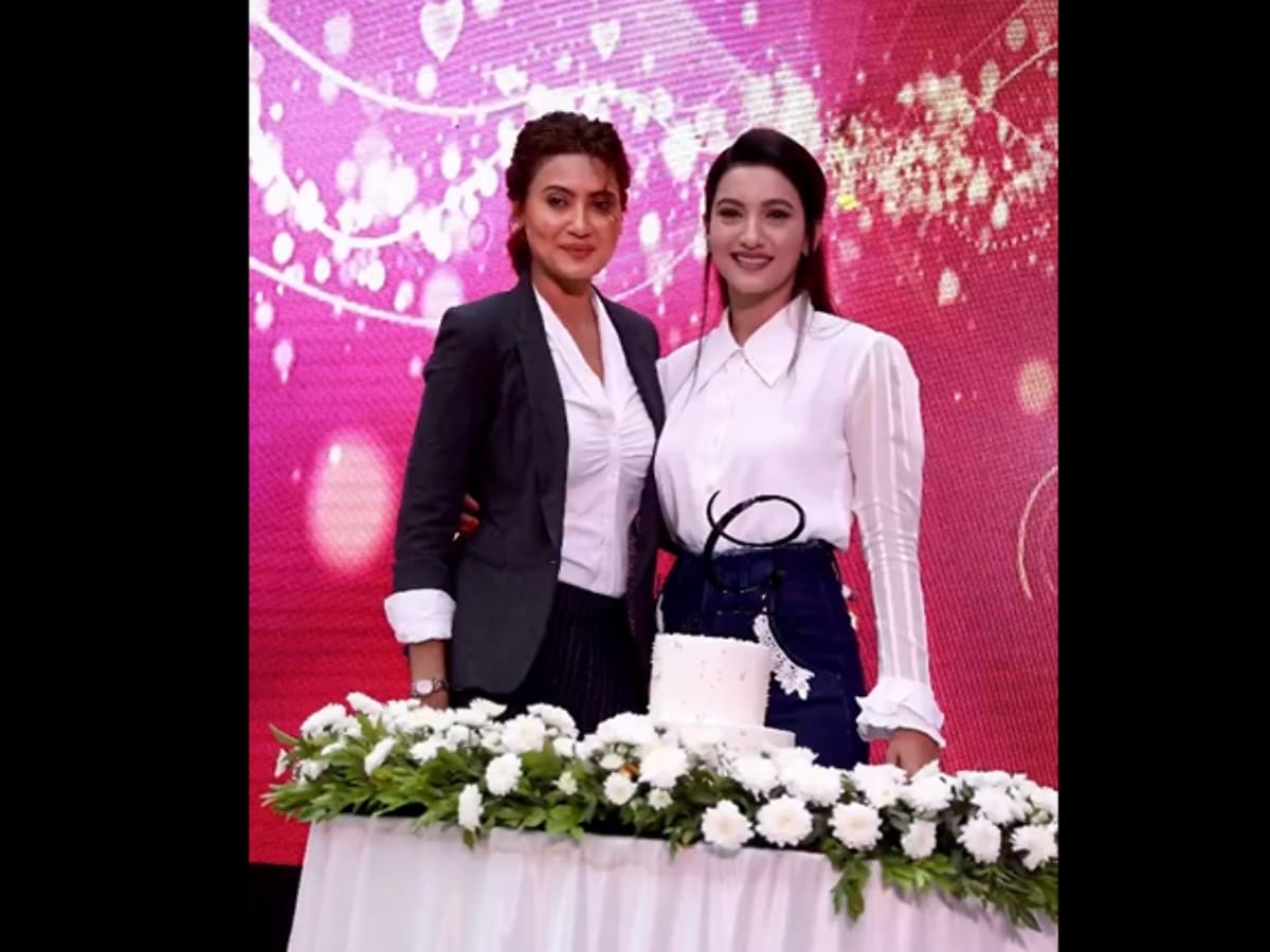 Gauhar khan sister Gauhar khan sister