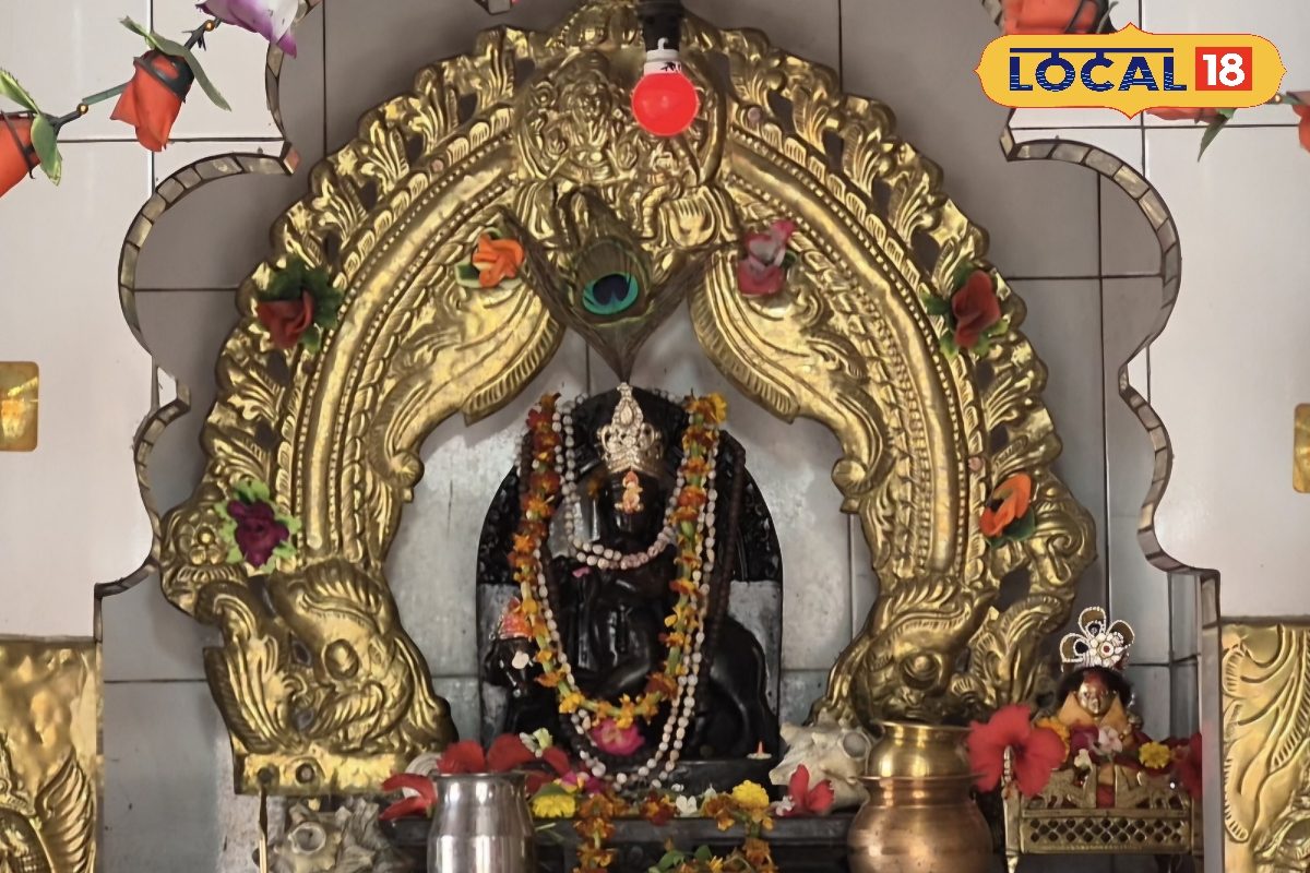 चंदौली का अनोखा मंदिर, जहां भगवान विष्णु की मूर्ति में दिखेगी तिरुपति बालाजी की झलक..लोग कहते हैं ‘मिनी बालाजी मंदिर’