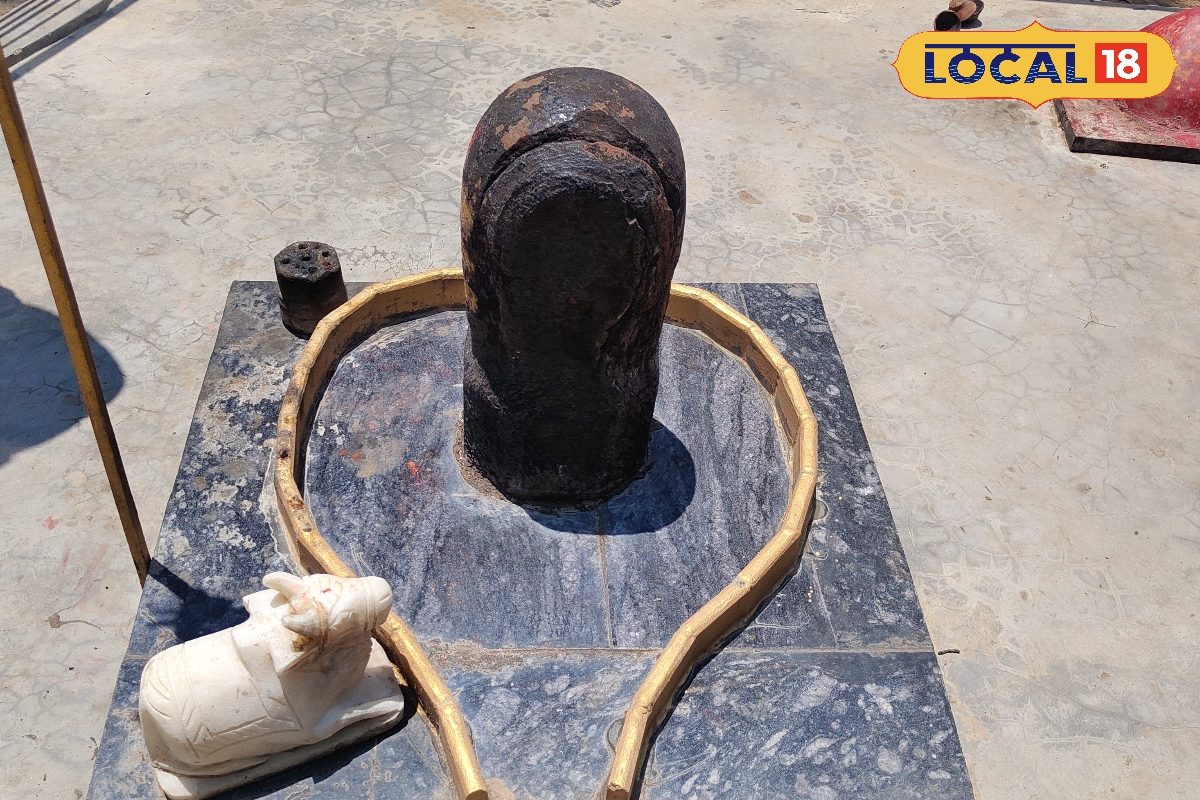 गोंडा का बालक नाथ शिवलिंग, जिसे औरंगजेब ने की थी तोड़ने की कोशिश.. जानिए क्या है कहानी