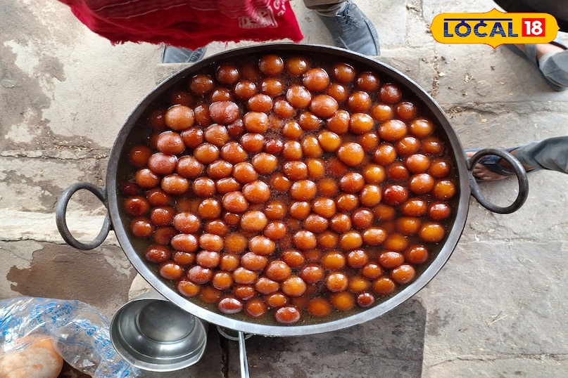 famus gulab jamun