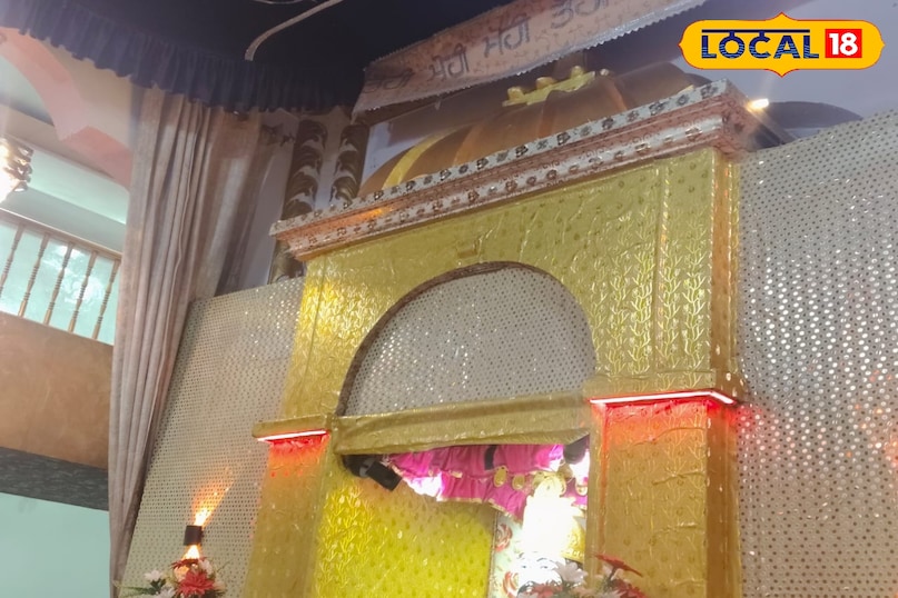 पीएम भी टेक चुके हैं मत्था