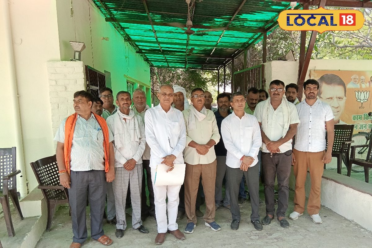 सरकार को लोगों का दुख भी समझना चाहिए...पल्ला से खेड़ीपुल तक दीवार बनने पर मचा हड़कंप, लोगों ने दी आंदोलन की चेतावनी