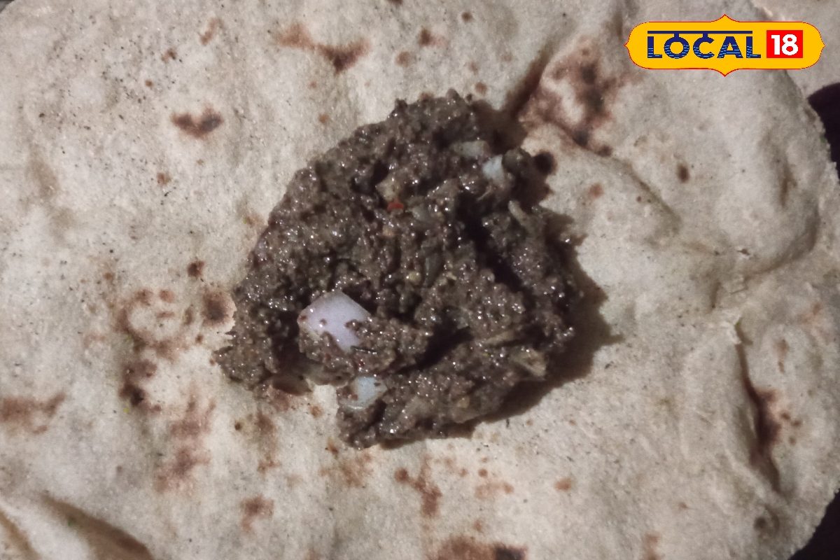Tisi Chutney Recipe: प्याज-कच्चे तेल वाली तीसी की चटनी! स्वाद-सेहत दोनों लाजवाब, मात्र 4 मिनट में होगी तैयार