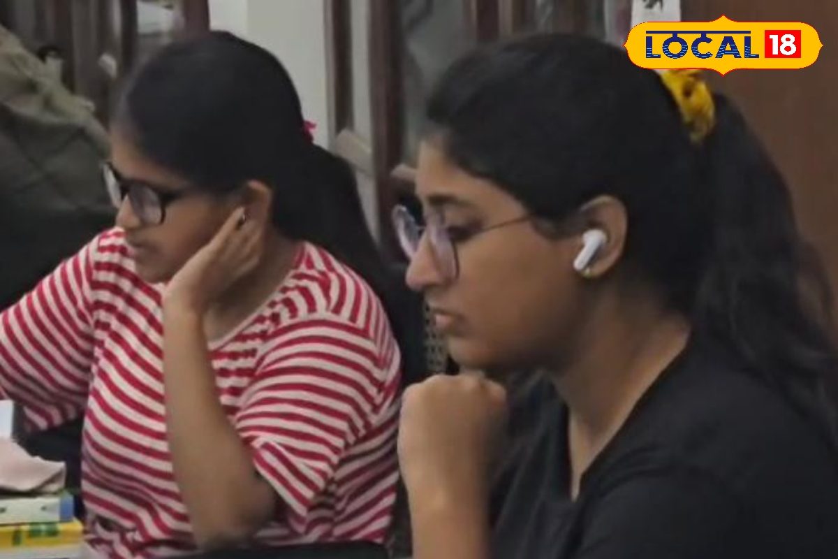 बनना है डॉक्टर... NEET की तैयारी के लिए बनारस के ये कोचिंग सेंटर हैं बेस्ट, यहां आने के बाद सलेक्शन पक्का!