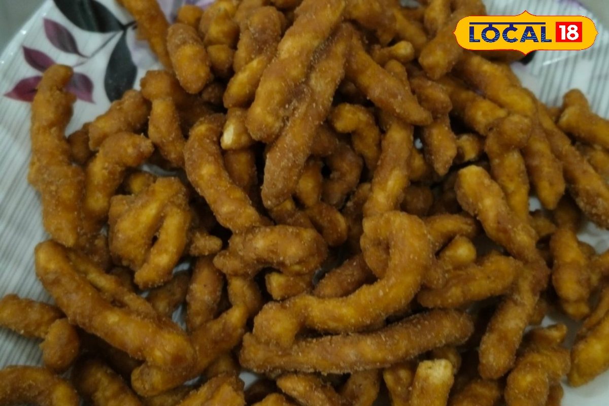 बेसन और गुड़ से बनती है ये खास मिठाई, स्‍वाद ऐसा कि खाने के बाद मांगेंगे बार-बार