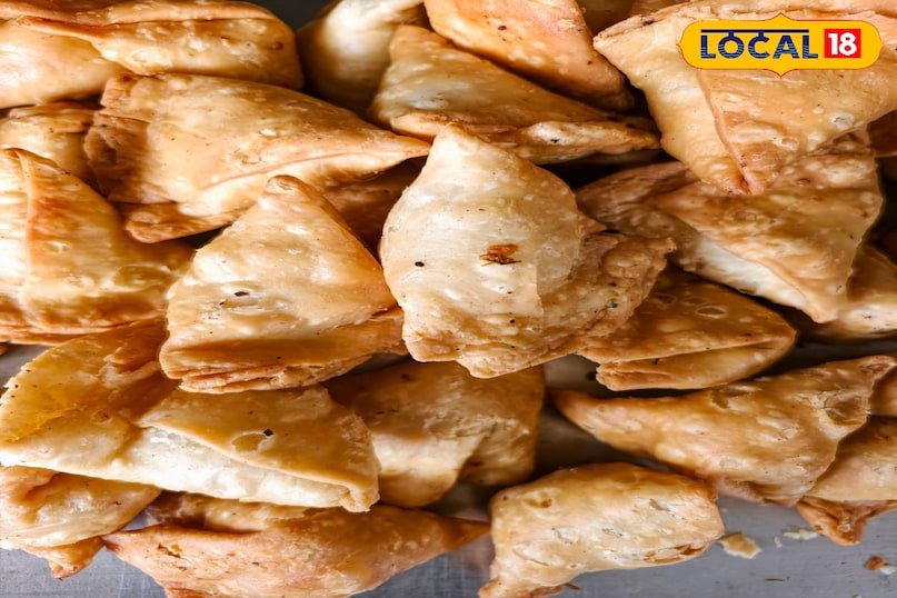 Mau news, local news, latest news, up news, famous samosa, food news