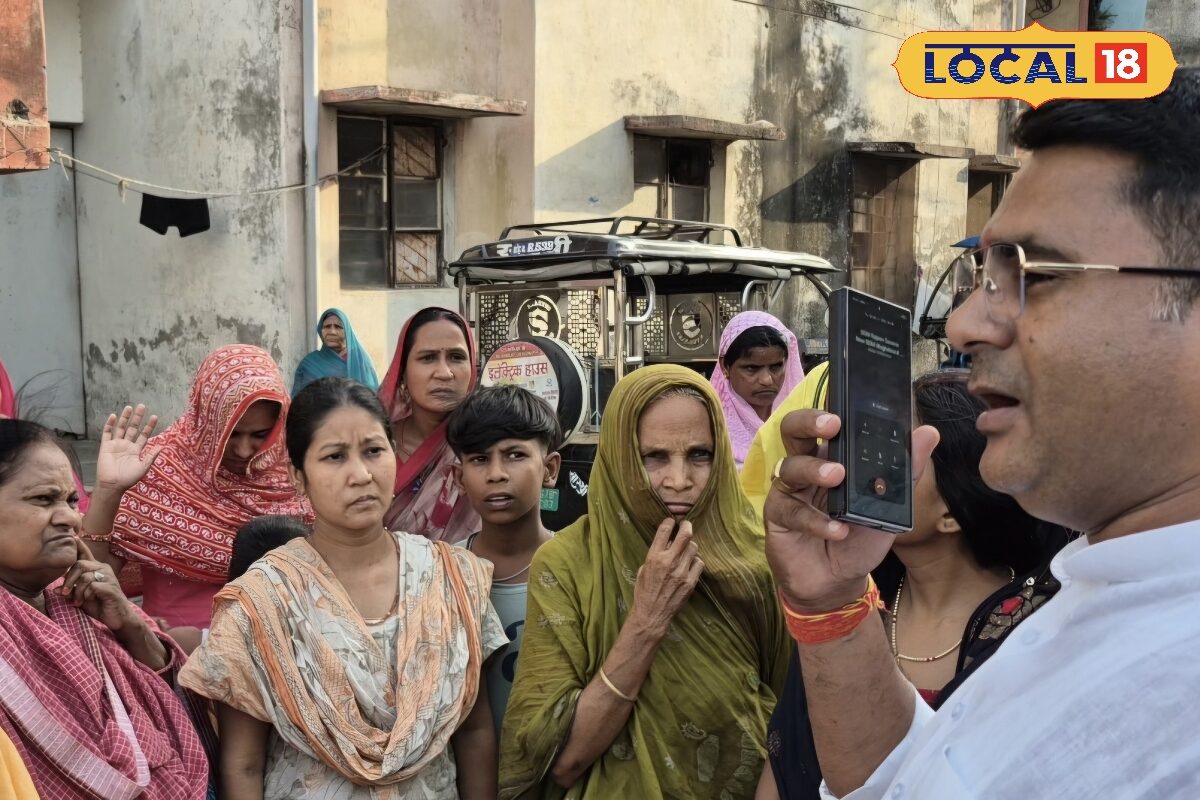 Ground Report: चंदौली के काशीराम आवास में गहराया पानी संकट, भीषण गर्मी में बूंद-बूंद पानी को तरसे हजारों परिवार